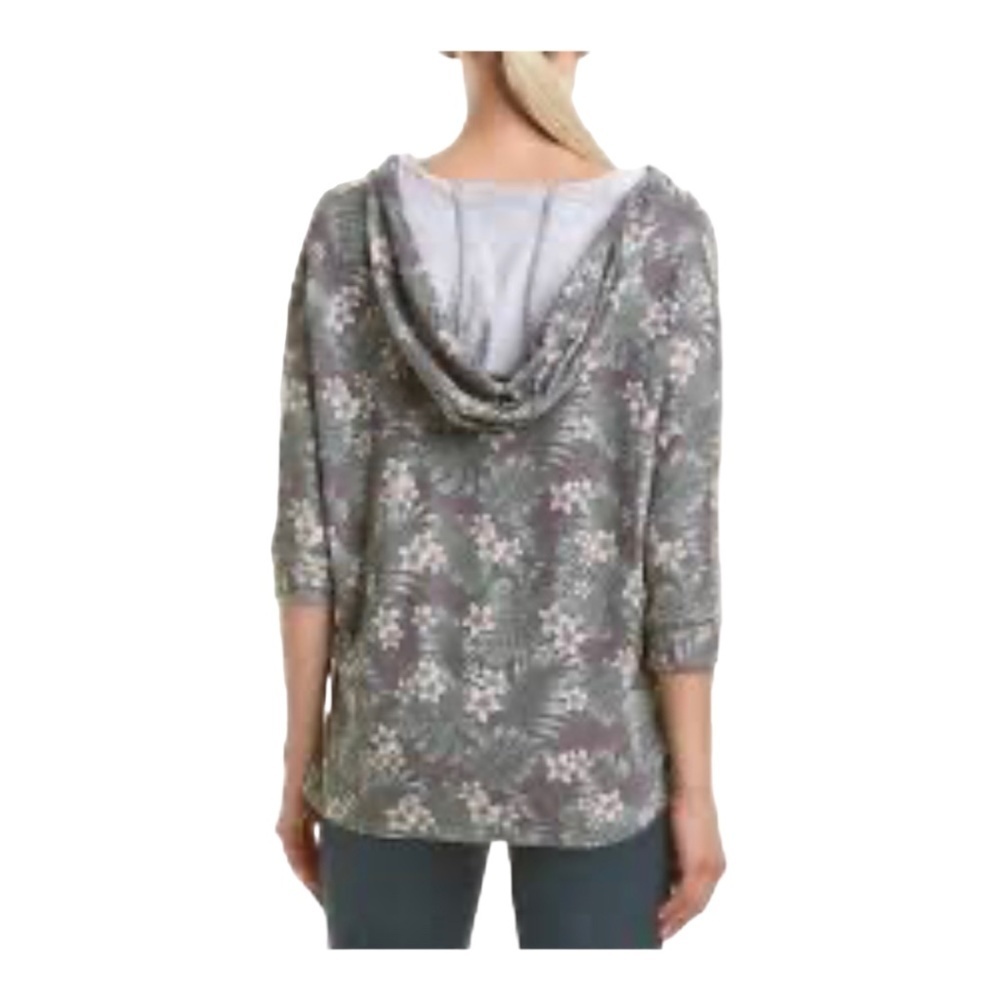 NWT Chaser 3/4 Sleeve Side Split  Pullover